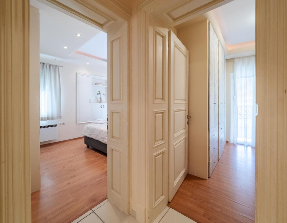 Aura Elegant Apartment Near Garitsa Bay Analipsis  ภายนอก รูปภาพ