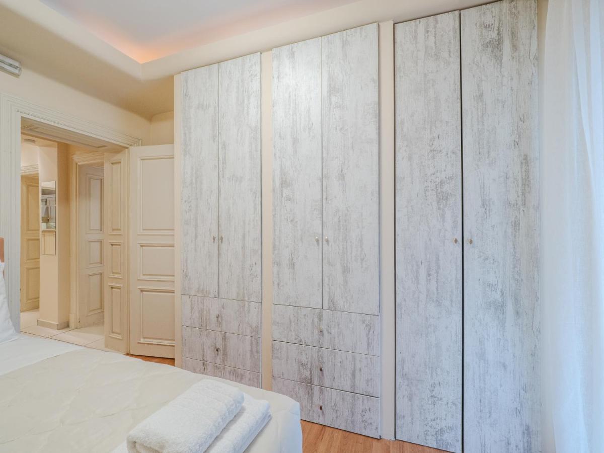 Aura Elegant Apartment Near Garitsa Bay Analipsis  ภายนอก รูปภาพ