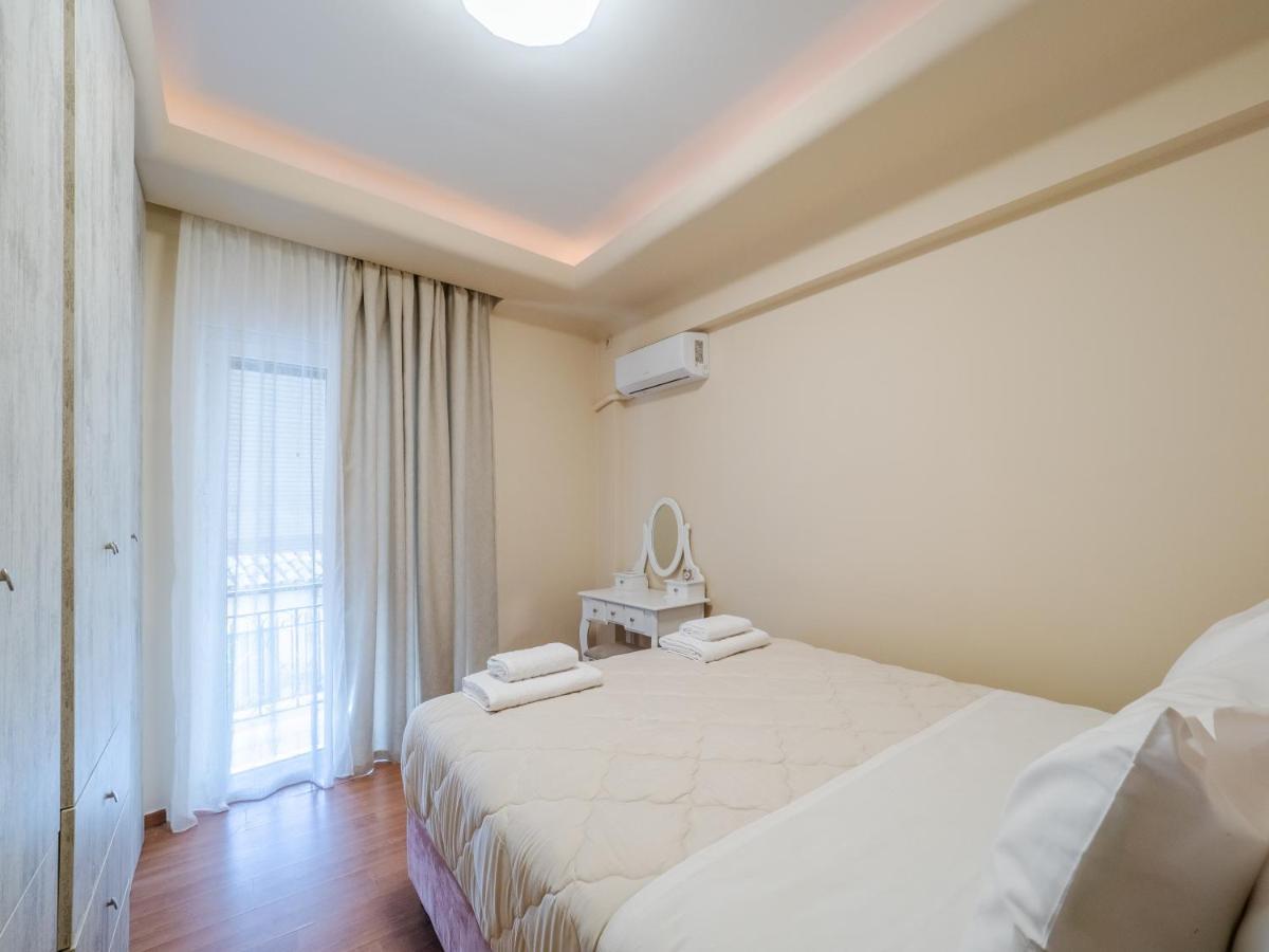 Aura Elegant Apartment Near Garitsa Bay Analipsis  ภายนอก รูปภาพ