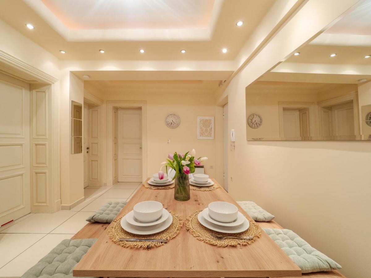 Aura Elegant Apartment Near Garitsa Bay Analipsis  ภายนอก รูปภาพ