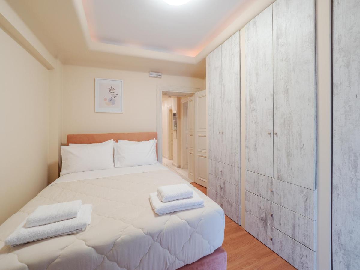 Aura Elegant Apartment Near Garitsa Bay Analipsis  ภายนอก รูปภาพ