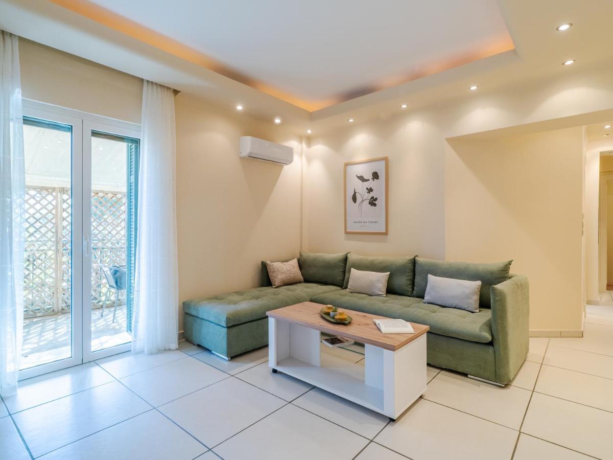 Aura Elegant Apartment Near Garitsa Bay Analipsis  ภายนอก รูปภาพ